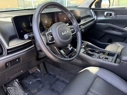 Used 2024 Kia Sorento S w/ Panoramic Sunroof Package AWD/4WD image 30