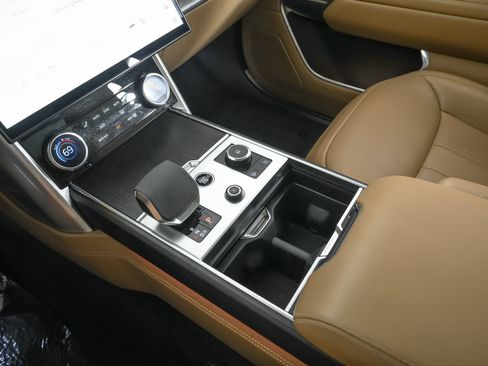Used 2023 Land Rover Range Rover SE AWD/4WD image 30