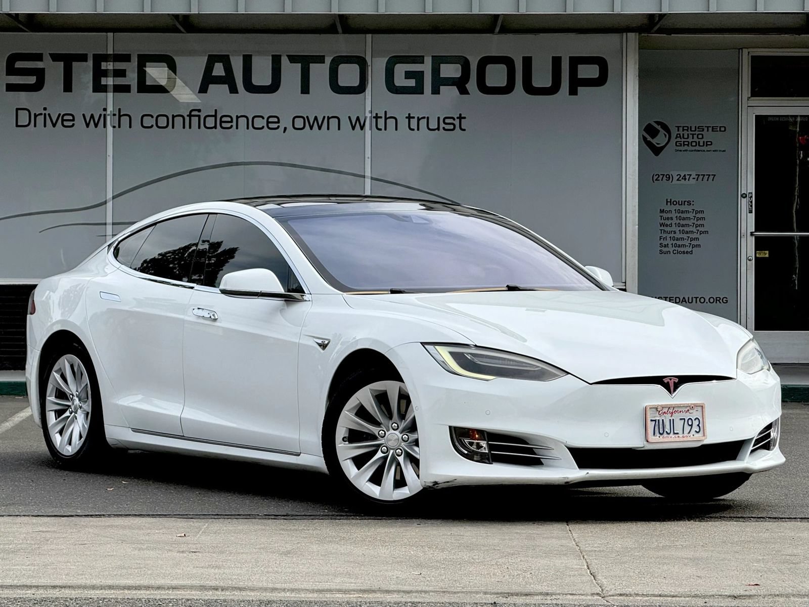 Used 2016 Tesla Model S 75 RWD image 2
