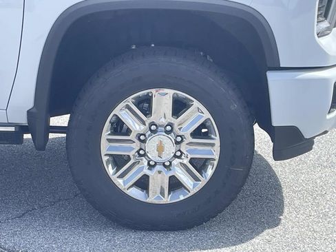 New 2026 Chevrolet Silverado 3500 High Country w/ High Country Premium Package AWD/4WD image 9
