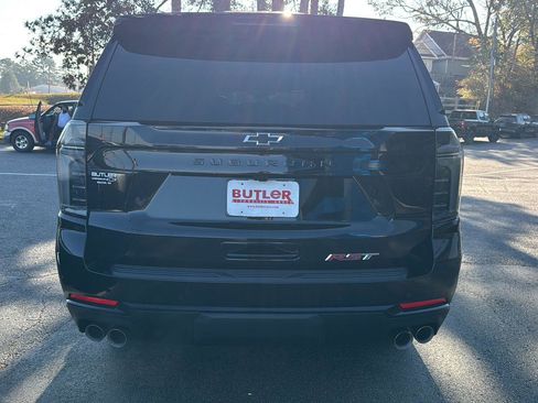 New 2026 Chevrolet Suburban RST image 4