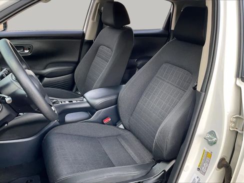 Used 2023 Honda HR-V LX image 9