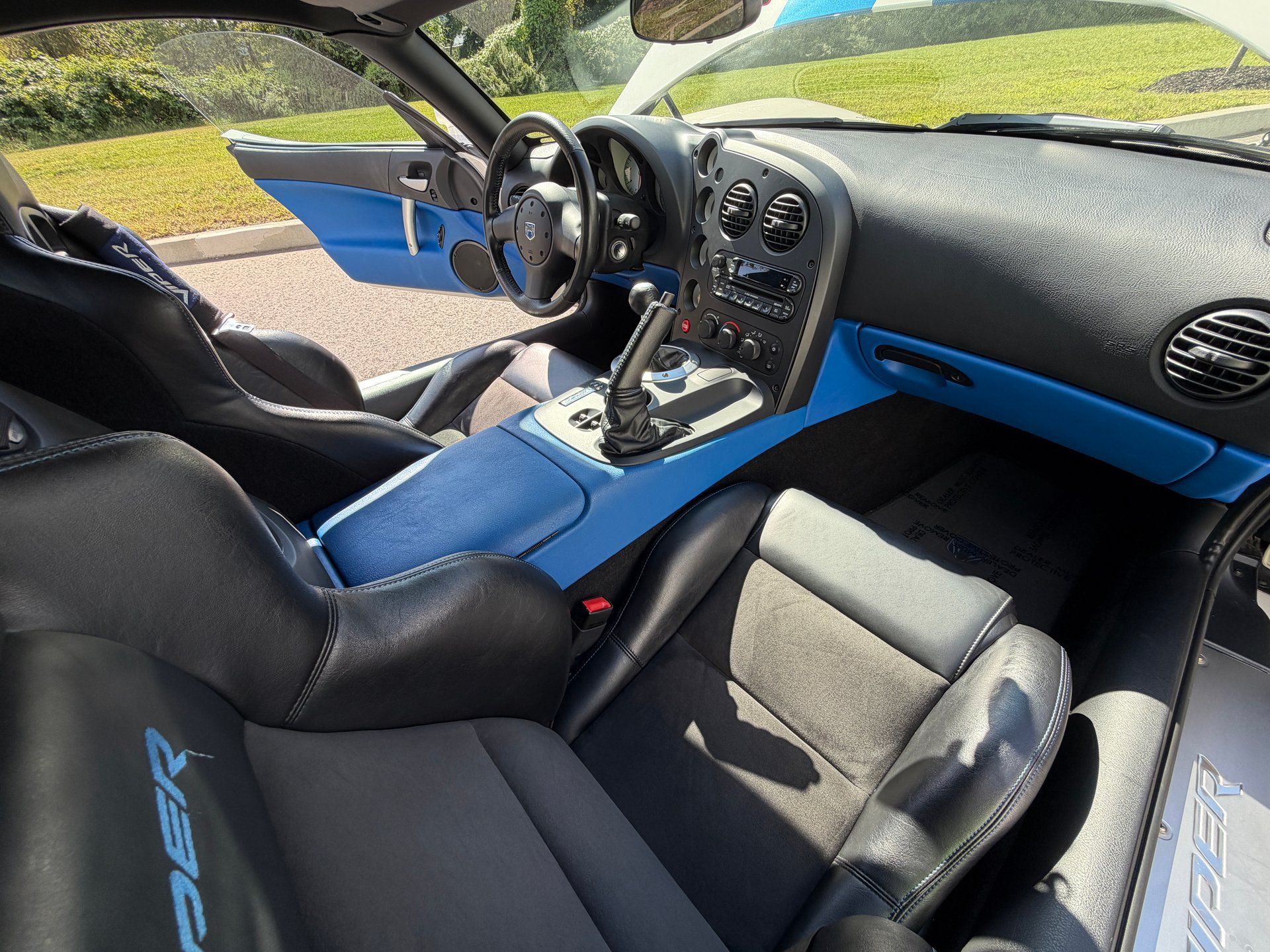 Used 2006 Dodge Viper SRT-10 w/ VOI9 Edition RWD image 22