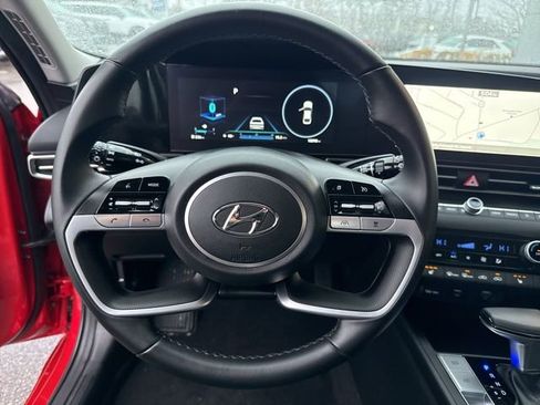 Used 2023 Hyundai Elantra SEL w/ Convenience Package FWD image 25