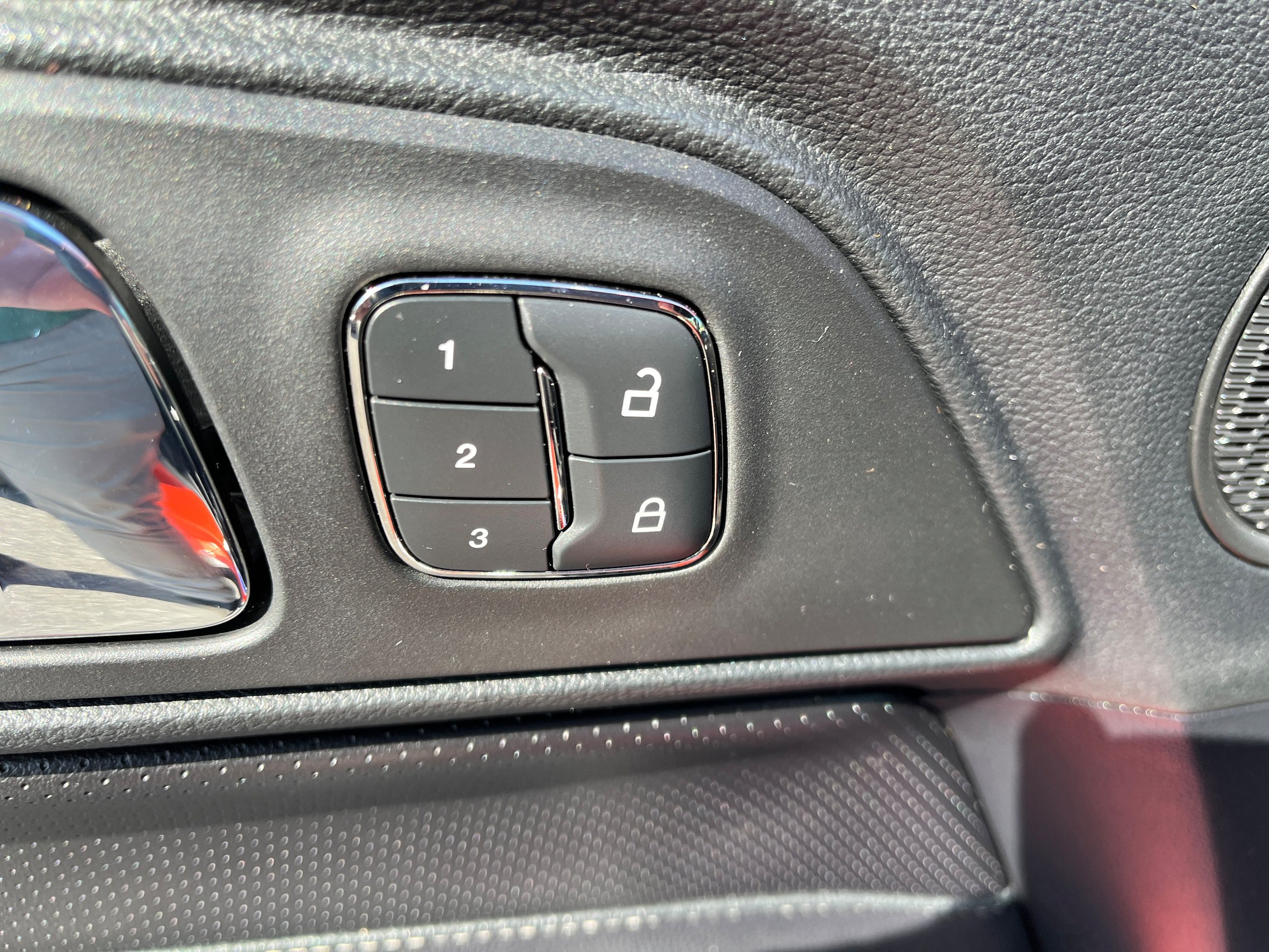 Used 2015 Ford Mustang GT Premium w/ Equipment Group 401A RWD image 9