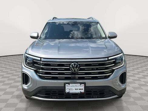 Used 2024 Volkswagen Atlas SEL AWD/4WD image 3