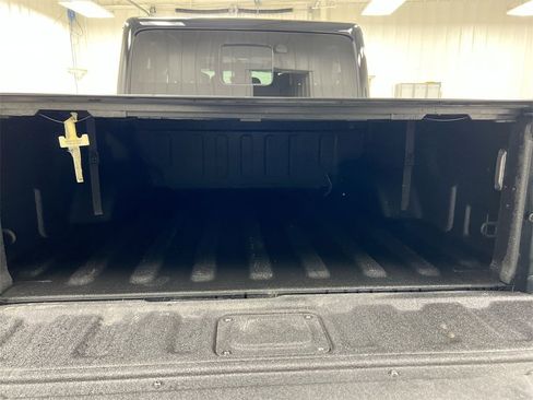 Used 2021 Jeep Gladiator Overland image 24