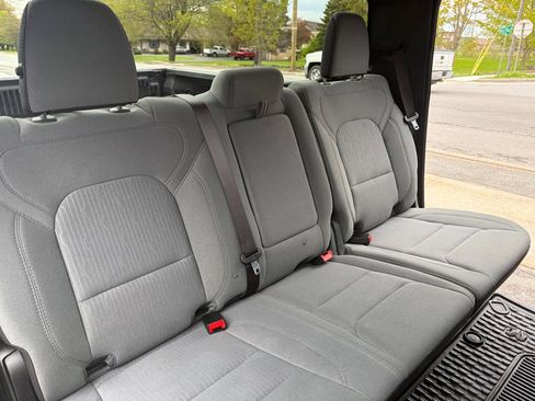 Used 2022 RAM 1500 Big Horn AWD/4WD image 29