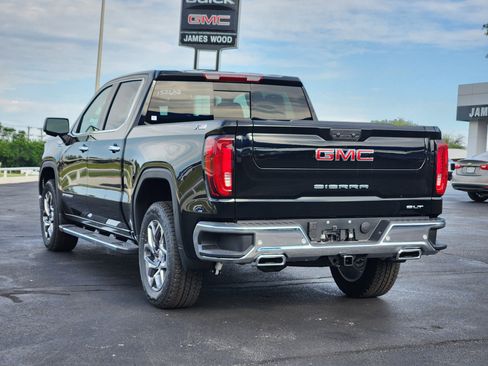 New 2025 GMC Sierra 1500 SLT image 3