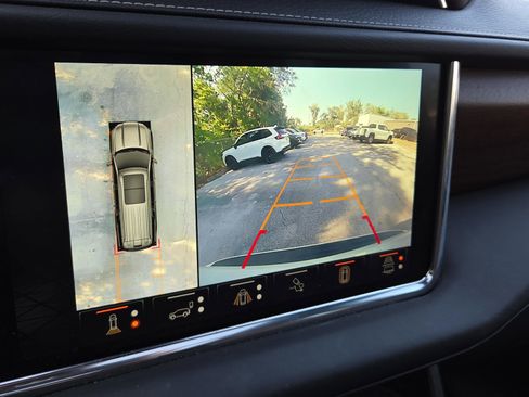 Used 2023 GMC Yukon XL Denali Ultimate w/ LPO, Floor Liner Package AWD/4WD image 23