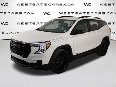 Used 2023 GMC Terrain SLT w/ Elevation Edition FWD image 1