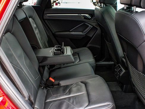 Used 2020 Audi Q3 2.0T Premium Plus w/ Premium Plus Package image 38