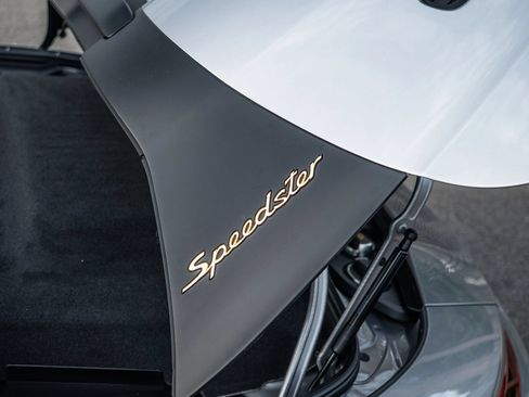 Used 2019 Porsche 911 Speedster RWD image 66