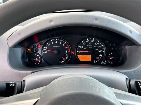 Used 2010 Nissan Frontier SE RWD image 24