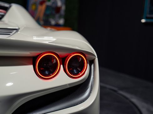Used 2023 Ferrari F8 Tributo RWD image 32