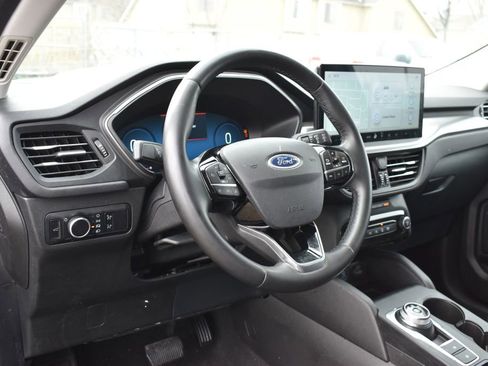 Certified 2023 Ford Escape Active w/ Tech Pack #2 image 9