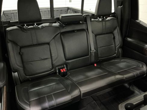 Used 2019 Chevrolet Silverado 1500 High Country w/ Technology Package image 27