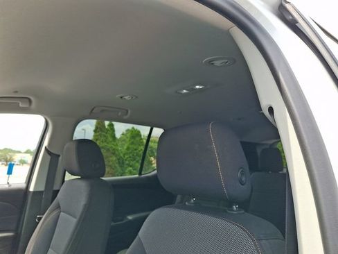 Certified 2020 Chevrolet Traverse LT w/ Driver Confidence II Package AWD/4WD image 14