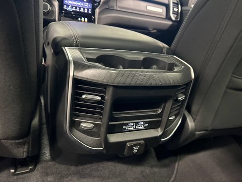 Used 2025 RAM 1500 Big Horn AWD/4WD image 30