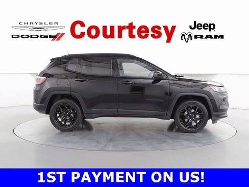 Certified 2022 Jeep Compass Altitude w/ Convenience Group image 4