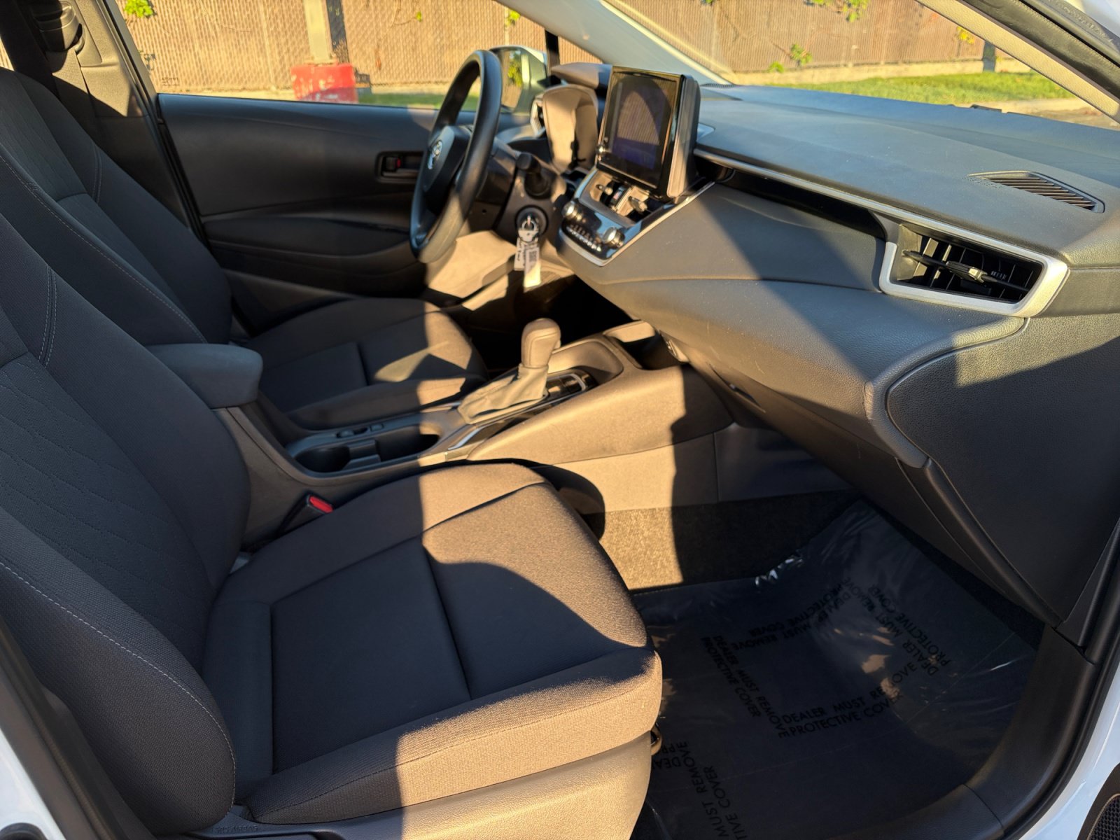 Used 2025 Toyota Corolla LE FWD image 29