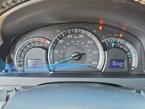 Used 2013 Toyota Camry SE FWD image 23