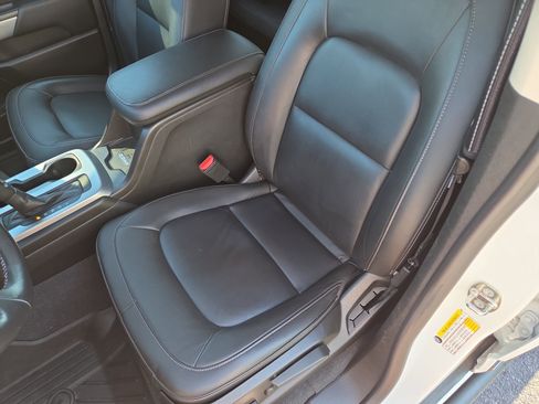 Used 2019 Chevrolet Colorado ZR2 w/ ZR2 Dusk Special Edition AWD/4WD image 13