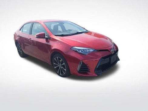Used 2017 Toyota Corolla SE image 3