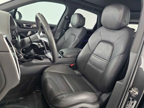 Used 2020 Porsche Cayenne AWD/4WD image 21