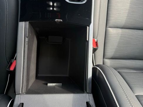 Used 2025 Buick Enclave Sport Touring image 45