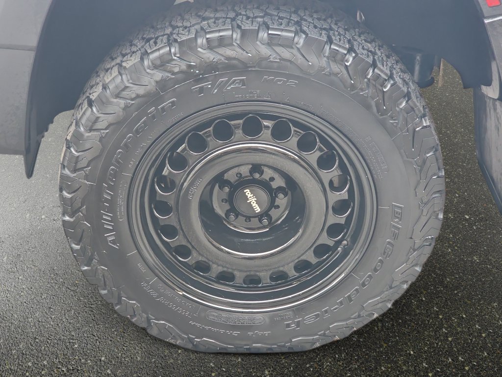 Used 2024 Land Rover Defender 110 S AWD/4WD image 34