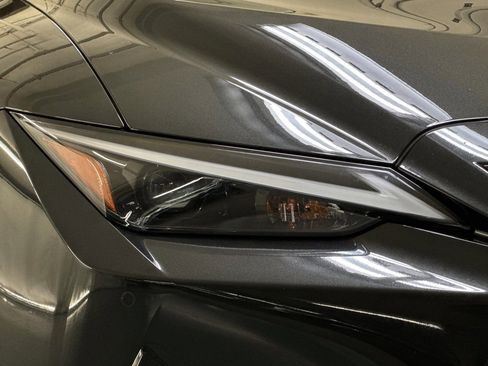 Used 2024 Lexus IS 350 F Sport image 10