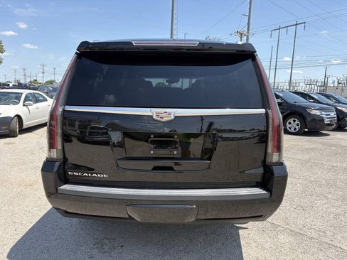 Used 2015 Cadillac Escalade ESV Luxury RWD image 8