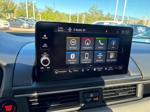 Certified 2025 Honda Pilot Touring image 13