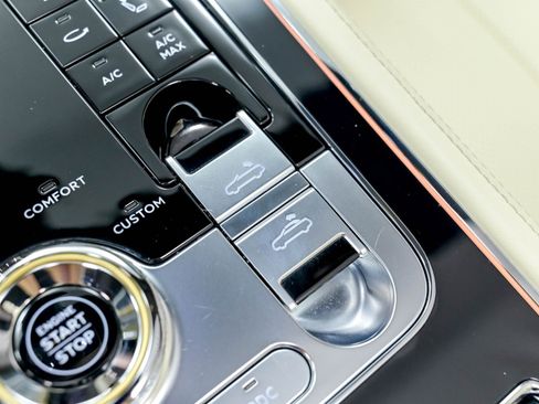 Used 2020 Bentley Continental GT AWD/4WD image 69