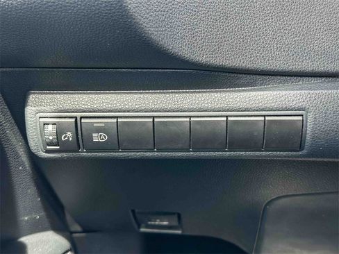 Certified 2024 Toyota Corolla LE image 33