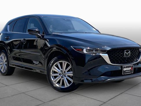 Used 2023 MAZDA CX-5 Signature AWD/4WD image 3