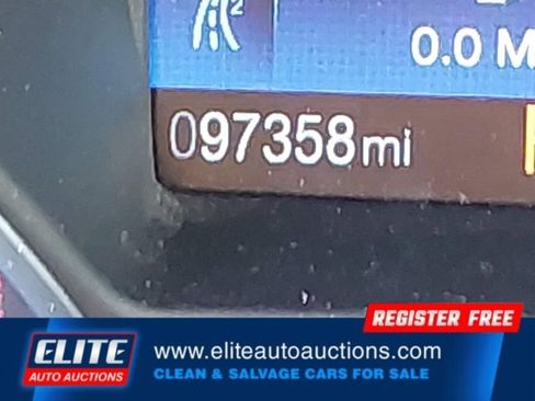 Used 2018 Ford Focus SE image 29