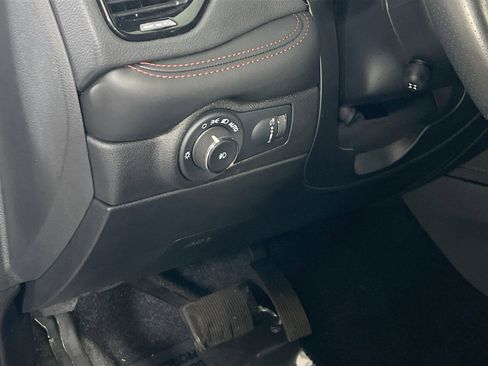 Used 2022 Dodge Durango R/T w/ Blacktop Package image 10