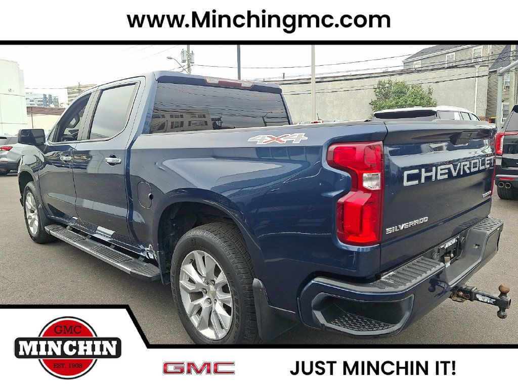 Used 2019 Chevrolet Silverado 1500 Custom w/ Custom Value Package AWD/4WD image 4