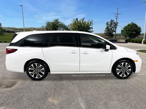 New 2026 Honda Odyssey Elite image 6