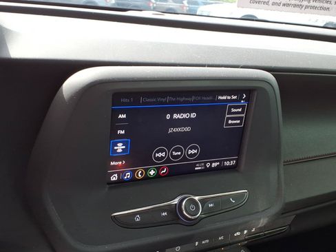 Used 2021 Chevrolet Camaro LT RWD image 8