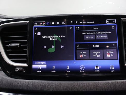 Used 2022 Chrysler Pacifica Touring-L image 25