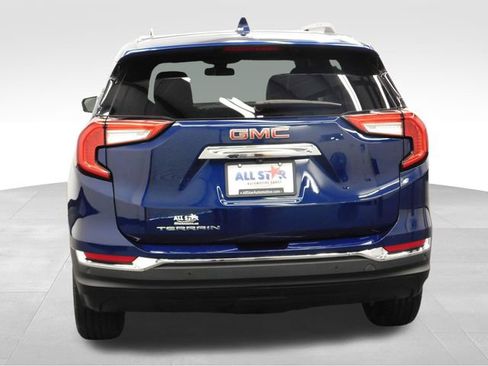 Used 2023 GMC Terrain SLT image 8