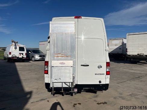 Used 2020 Nissan NV 2500 SV RWD image 6
