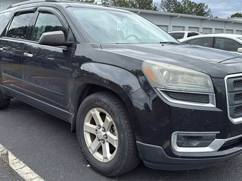 Used 2015 GMC Acadia SLE image 2