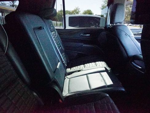 Certified 2024 Cadillac Escalade Sport Platinum w/ LPO, ONYX Package AWD/4WD image 8