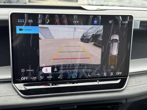 New 2026 Volkswagen Tiguan SE R-Line FWD image 25