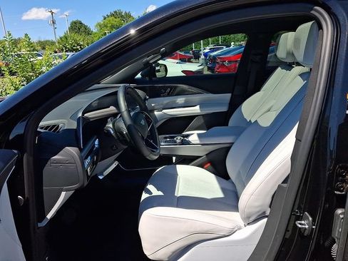 Certified 2023 Cadillac Lyriq 2WD image 10