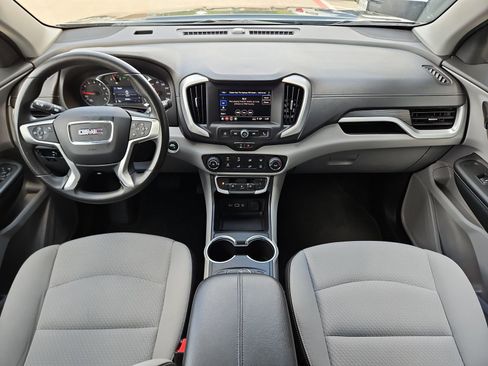 Used 2024 GMC Terrain SLE image 17